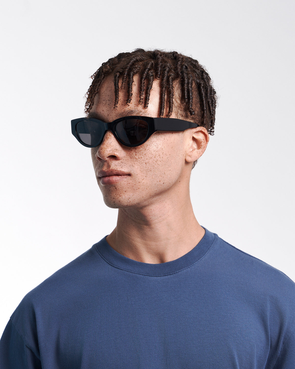 Sunglass 16 - Deep Black Solid - Black