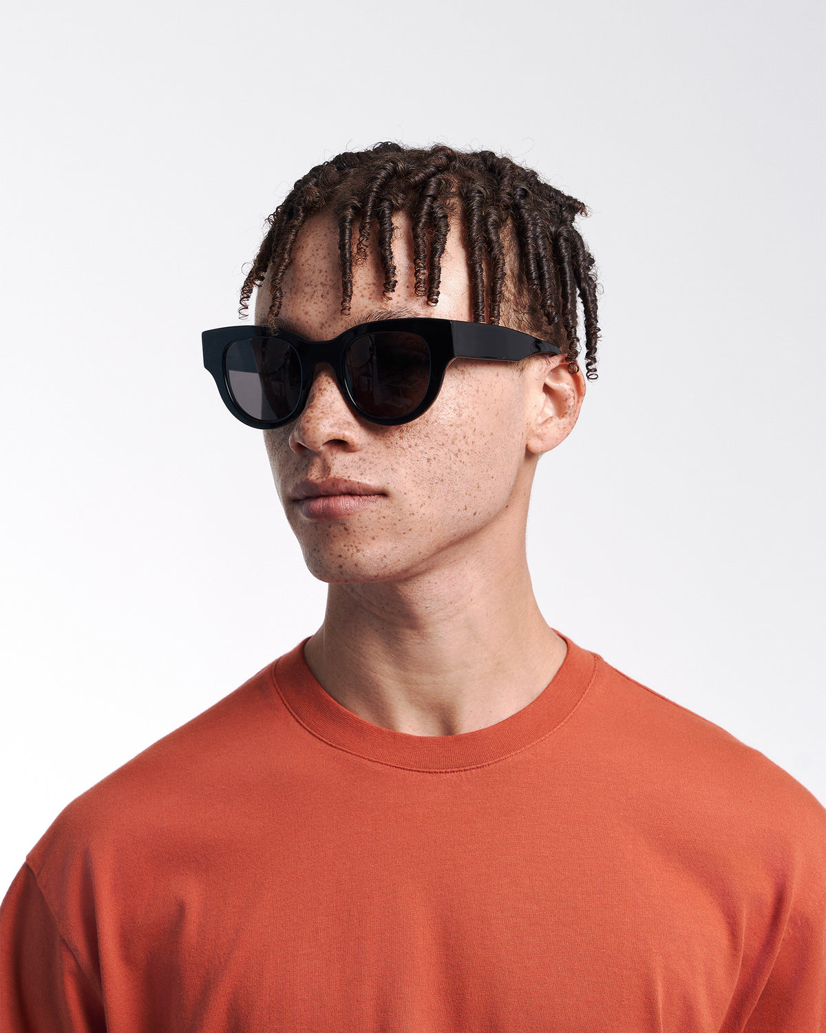 Sunglass 06 - Dark Amber - Brown
